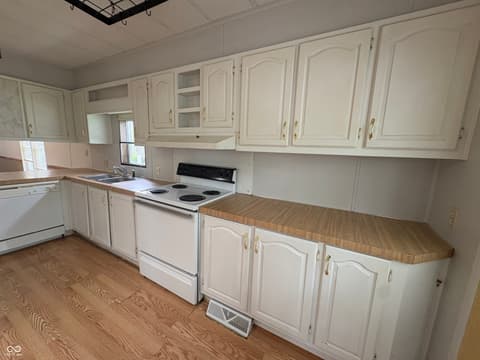 Photo of 363 Gentlemen Place, Cloverdale, IN