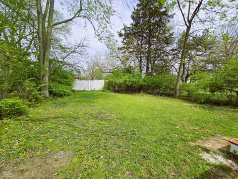 Photo of 2002 E Highland Avenue, Muncie, IN