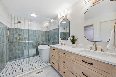 Bathroom at 6908 Creekridge Trail, Indianapolis, IN