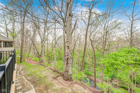 Yard at 6908 Creekridge Trail, Indianapolis, IN