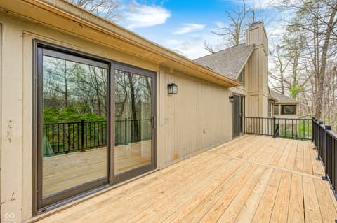 Outdoor living area at 6908 Creekridge Trail, Indianapolis, IN