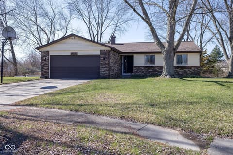 8214 Old Farm Road