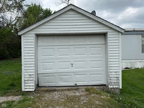 Garage at 115 N Johnson Avenue, Bloomington, IN