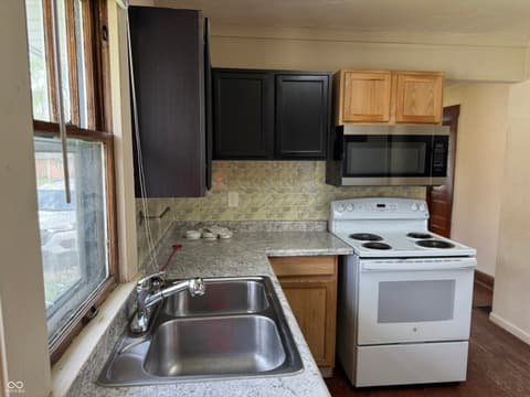 Kitchen at 115 N Johnson Avenue, Bloomington, IN