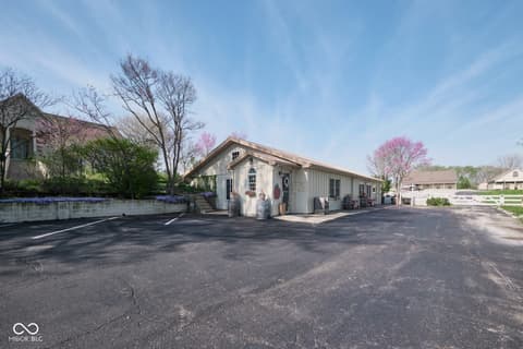 Out Buildings — 5054 N Us Route 31, Peru, IN