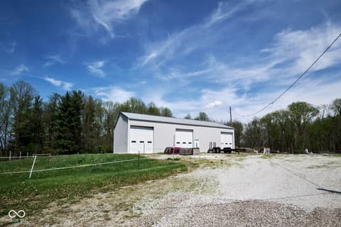 Out Buildings — 5054 N Us Route 31, Peru, IN