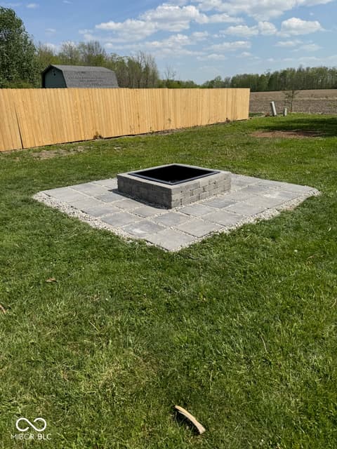 Yard at 1281 Fox Trail Drive E, New Palestine, IN