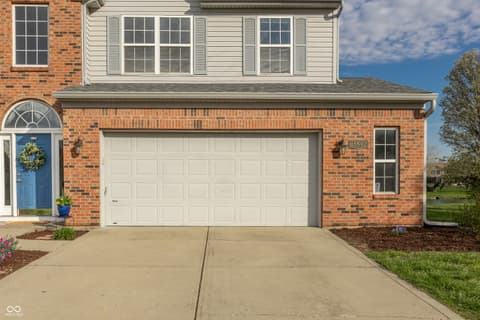 Garage at 15802 River Birch Road, Westfield, IN