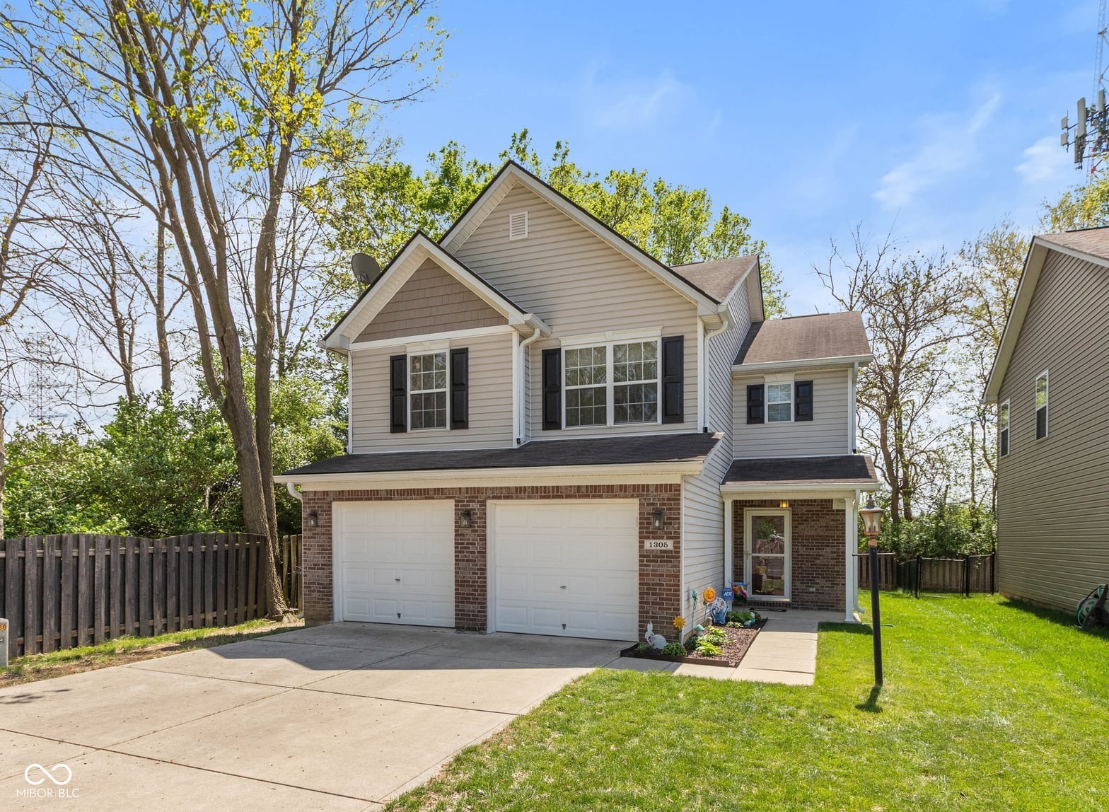 Front exterior at 1305 Lake Meadow Drive, Indianapolis, IN