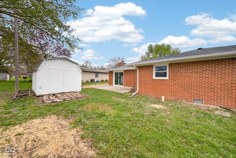Yard at 3531 Tudor Road, Anderson, IN