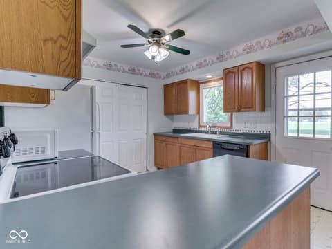 Photo of 1216 E Cragmont Drive, Indianapolis, IN