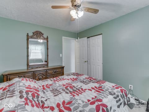 Photo of 1216 E Cragmont Drive, Indianapolis, IN