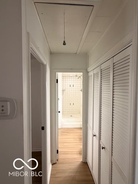 Hallway at 511 Fulford Drive, Edinburgh, IN