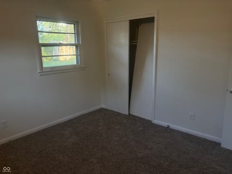 Photo of 711 Howard Road, Greenwood, IN