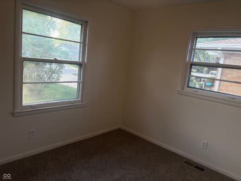 Photo of 711 Howard Road, Greenwood, IN