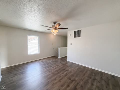 Photo of 925 Harbon Drive, Franklin, IN
