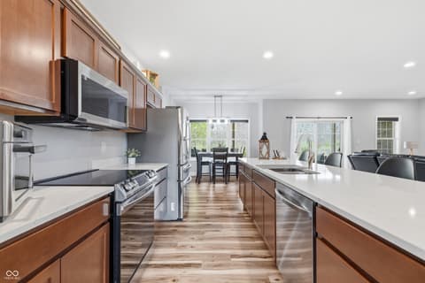 Photo of 4518 N Wickfield Drive, Muncie, IN