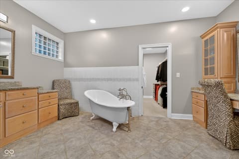Photo of 14555 Geist Ridge Drive, Fishers, IN