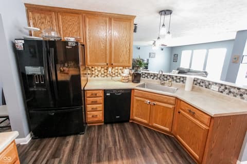 Photo of 8005 Stoney Bend Court, Indianapolis, IN