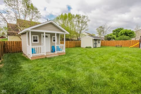 Photo of 8005 Stoney Bend Court, Indianapolis, IN