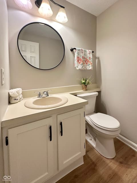 Photo of 7975 Glen View Drive, Indianapolis, IN
