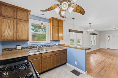 Photo of 331 N 17th Avenue, Beech Grove, IN