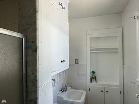 Photo of 7121 Laurel Drive, Indianapolis, IN