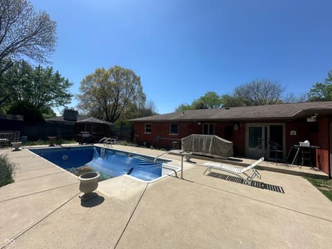 Photo of 7121 Laurel Drive, Indianapolis, IN