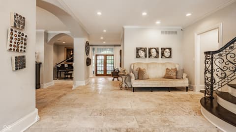 Photo of 110 Bow Lane, Indianapolis, IN