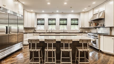 Photo of 110 Bow Lane, Indianapolis, IN