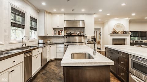 Photo of 110 Bow Lane, Indianapolis, IN