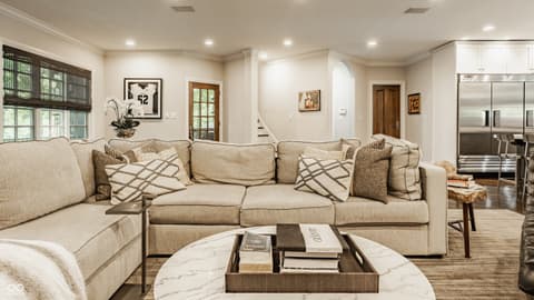 Photo of 110 Bow Lane, Indianapolis, IN