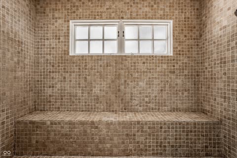 Photo of 110 Bow Lane, Indianapolis, IN