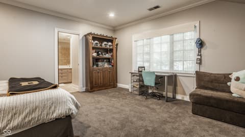 Photo of 110 Bow Lane, Indianapolis, IN