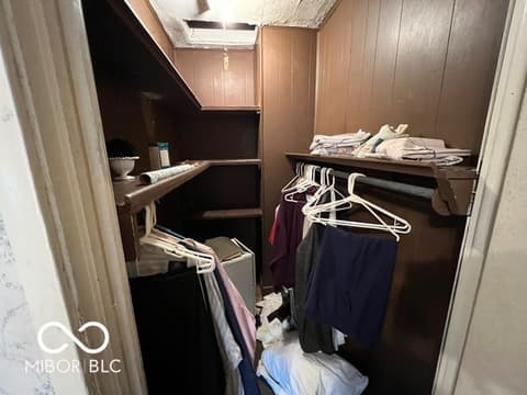 Walk In Closets — 40 S Taft Avenue, Indianapolis, IN