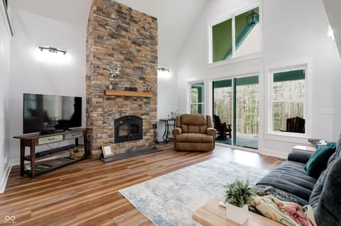 Photo of 5832 N Oak Ridge Road, Morgantown, IN