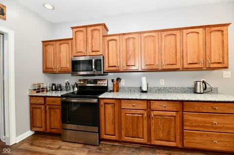 Photo of 1708 Woodcroft Court, Greenwood, IN