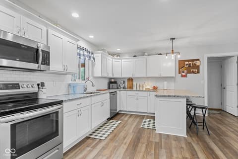 Photo of 5136 W State Road 56, Scottsburg, IN