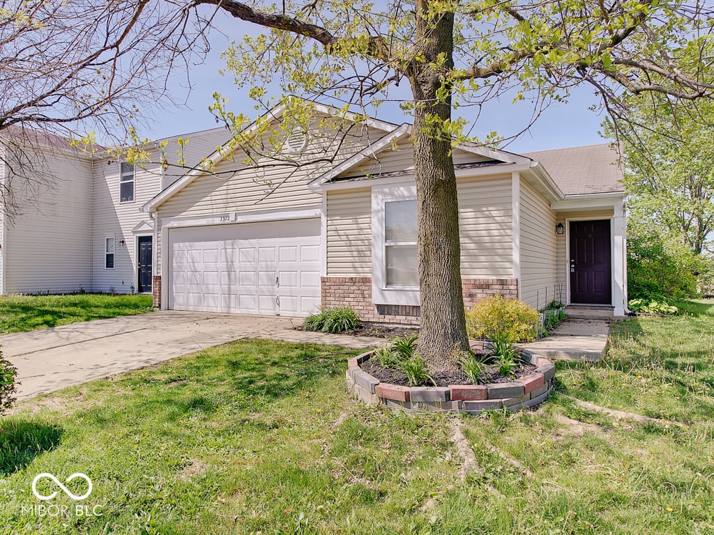 Photo of 2372 Summerwood Lane, Greenwood, IN