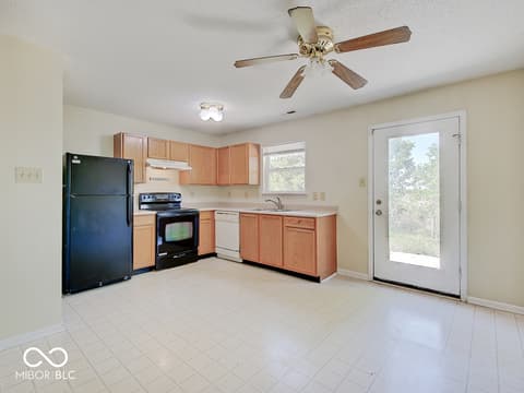 Photo of 2372 Summerwood Lane, Greenwood, IN