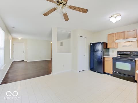 Photo of 2372 Summerwood Lane, Greenwood, IN