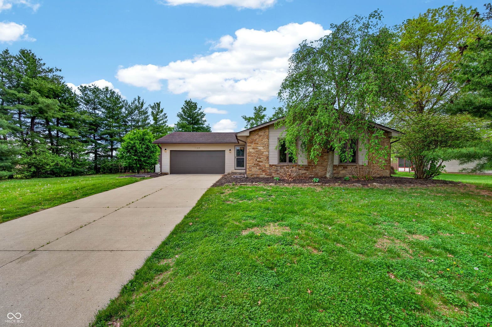 Photo of 1165 Cottonwood Drive, Columbus, IN