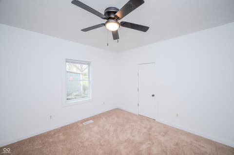 Photo of 1605 W Memorial Drive, Muncie, IN
