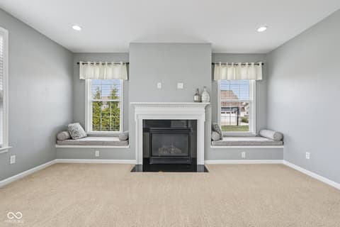 Living room at 14048 Lasino Run, Carmel, IN