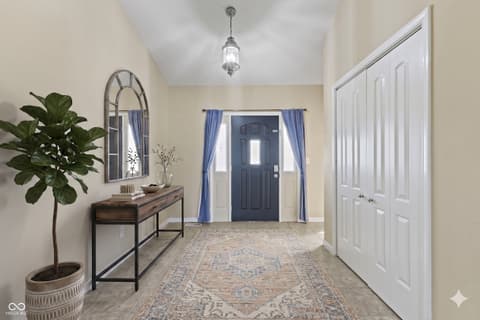 Foyer at 40 Carolyn Drive, Seymour, IN