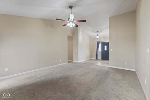 Living room at 40 Carolyn Drive, Seymour, IN