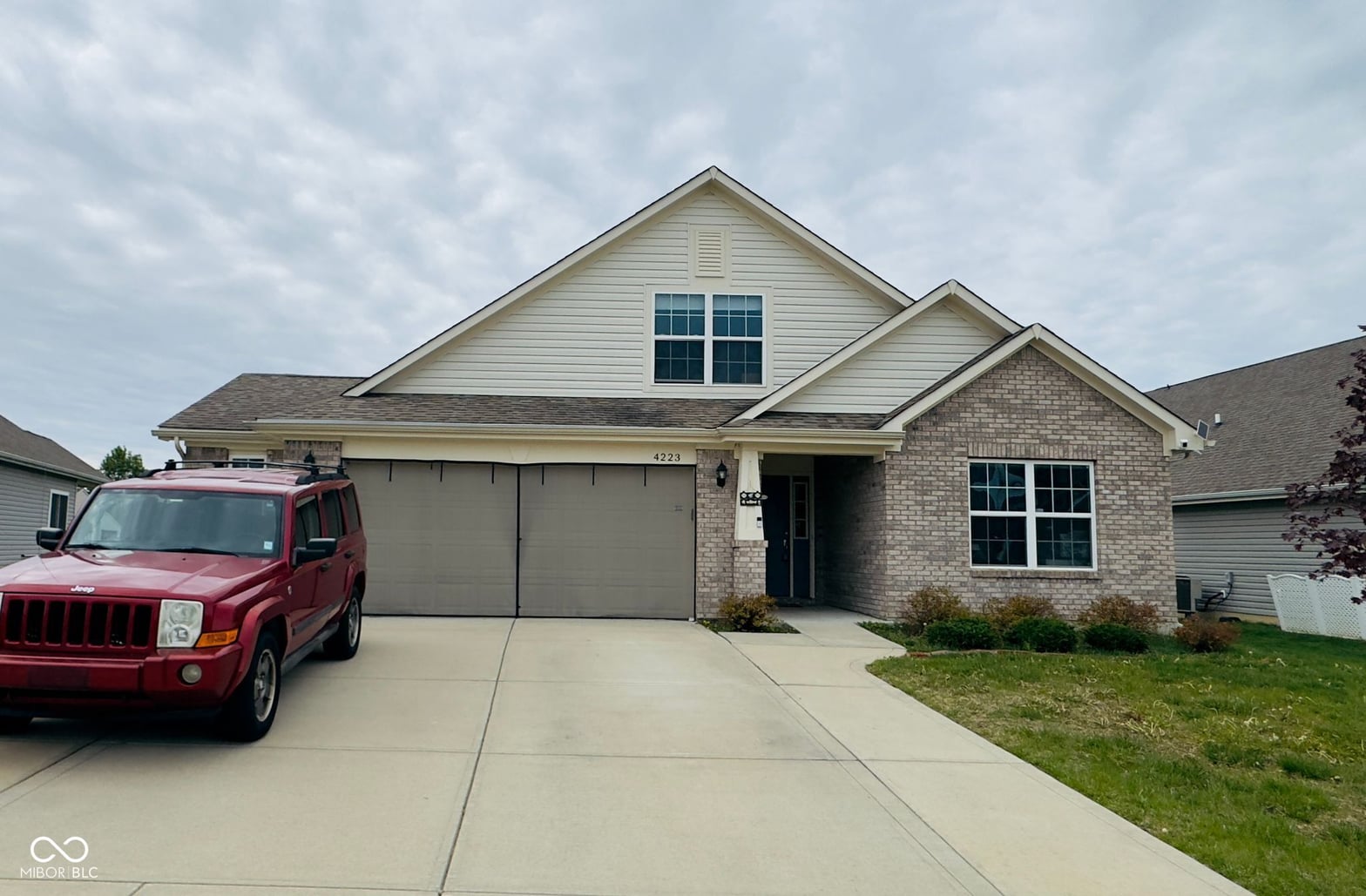 Front exterior at 4223 Abigail Way, Indianapolis, IN
