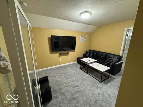 Loft — 4223 Abigail Way, Indianapolis, IN
