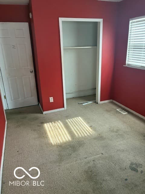 Bedroom at 34 Green Hill Court, Huntington, IN