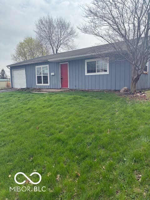 Front exterior at 34 Green Hill Court, Huntington, IN